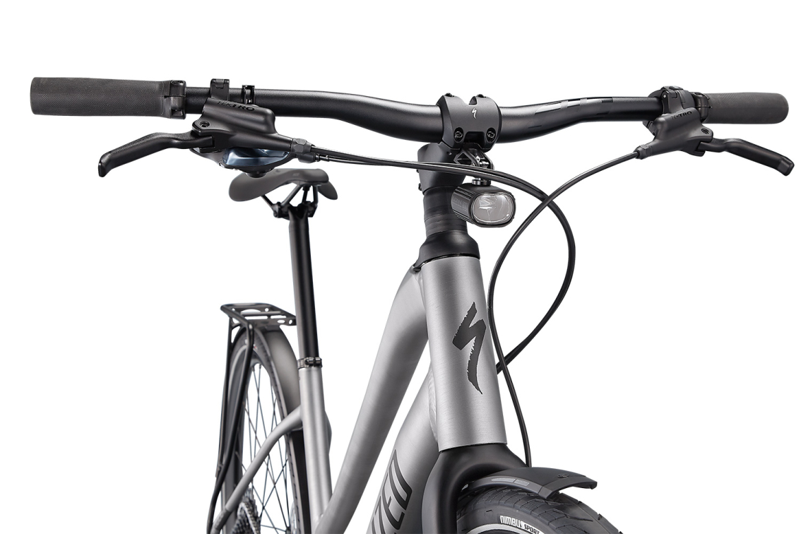TURBO VADO - свой в городе! Specialized Turbo Vado SL 5.0 Step-Through EQ 2022 Brushed Aluminium / Black Reflective Артикул 93921-3105, 93921-3104, 93921-3103, 93921-3102