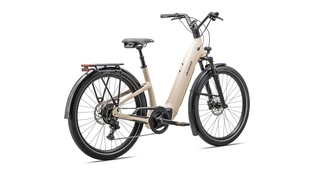 TURBO COMO - современный уровень комфорта Specialized Turbo Como 4.0 2025 Sand / BlackReflective Артикул 90424-5702, 90424-5703, 90424-5704