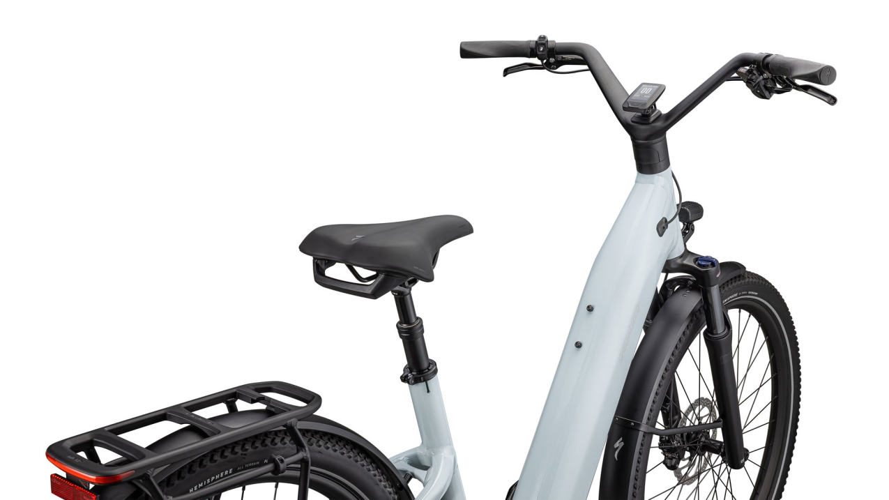 TURBO COMO - современный уровень комфорта Specialized Turbo Como 4.0 2025 Gloss Seafoam / Silver Dust Reflective Артикул 90425-5503, 90425-5504, 90425-5502