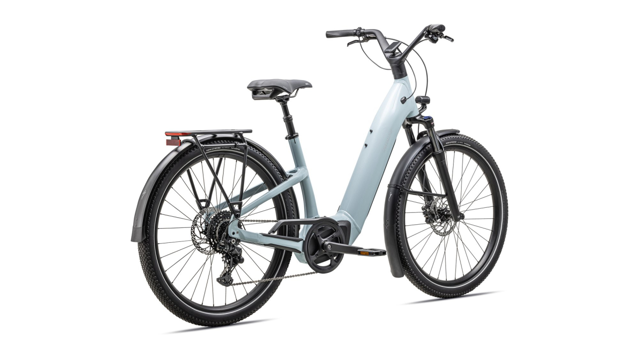 TURBO COMO - современный уровень комфорта Specialized Turbo Como 4.0 2025 Gloss Seafoam / Silver Dust Reflective Артикул 90425-5503, 90425-5504, 90425-5502