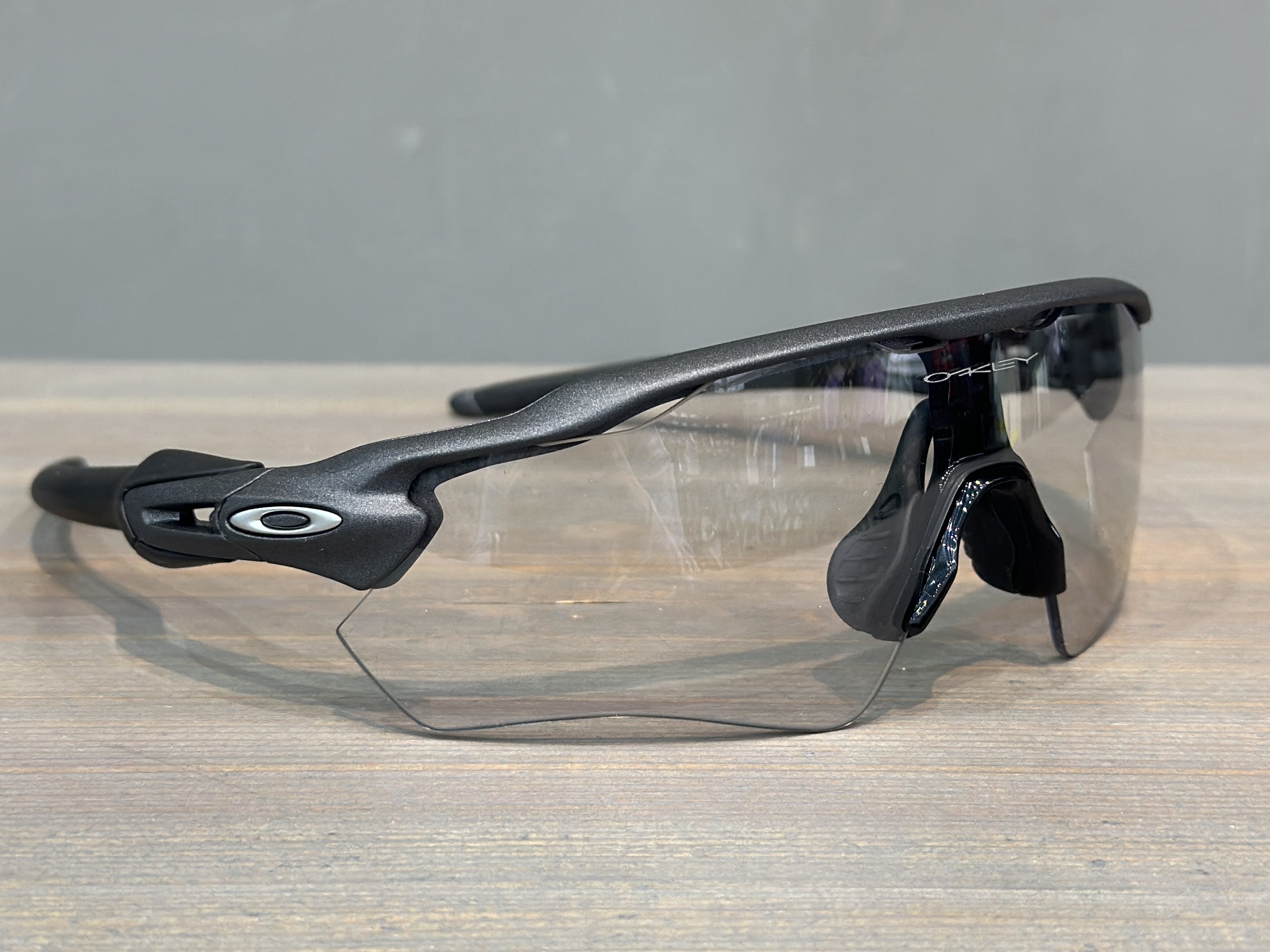 Очки спортивные OAKLEY RADAR EV PATH оправа Steel линза Clear Black Iridium Photocromatic