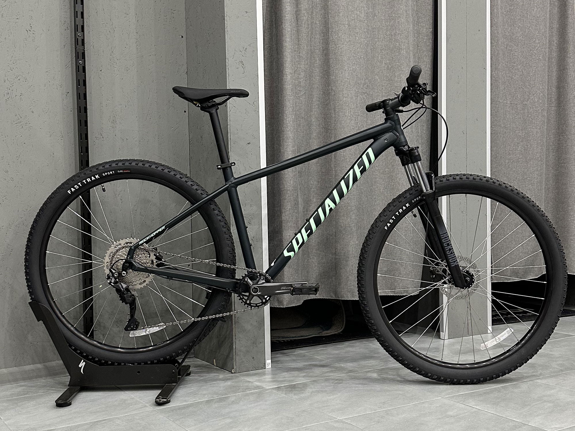 Specialized Rockhopper Elite 29 Deore 1x10 Satin Forest Green / Oasis