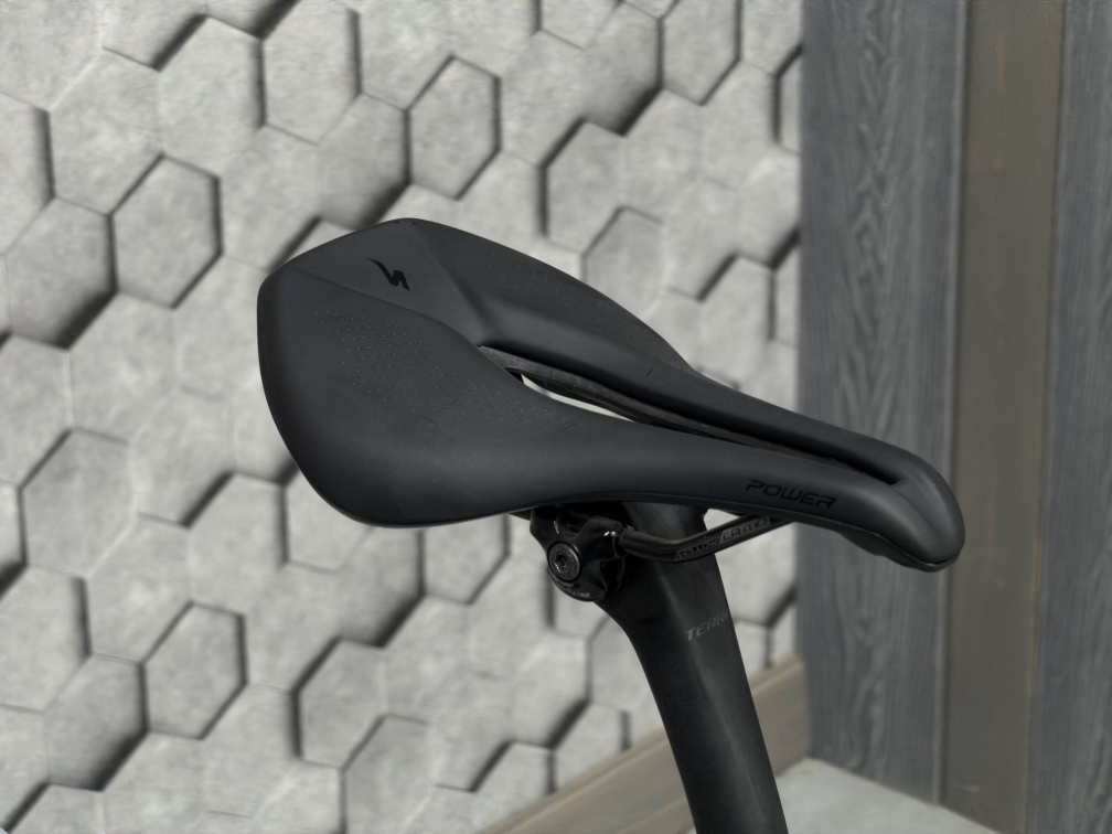Гравийные велосипеды, комфорт плюс Specialized Diverge Comp Carbon 2022 Satin Gunmetal/White/Chrome/Clean Артикул 95422-5049, 95422-5054, 95422-5052, 95422-5058, 95422-5056, 95422-5061