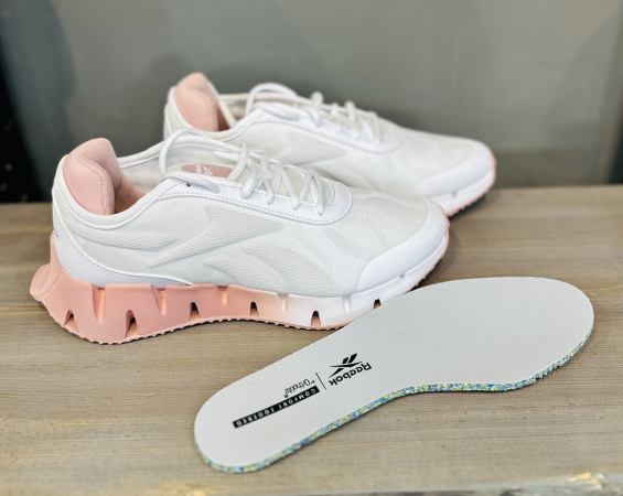 Кроссовки Кроссовки женские Reebok Zig Dynamica 3 ftwr white/smokey rose/ftwr white Артикул GY14808.5, GY14807, GY148010, GY14807.5, GY14809, GY14806, GY14809.5