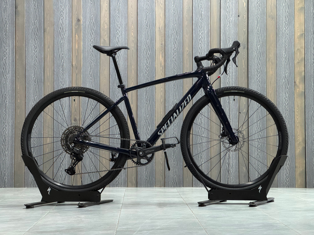 Гравийные велосипеды, комфорт плюс Specialized Diverge 4 Sport Alloy 2026 Gloss Dark Navy / Dolomite Metallic Артикул 95426-6349, 95426-6352, 95426-6354, 95426-6356, 95426-6358, 95426-6361