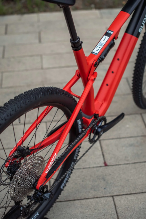 Купить Superior XF 9.6 RC 2025 Gloss Red/Black Артикул 801.2024.29159, 801.2024.29162, 801.2024.29161