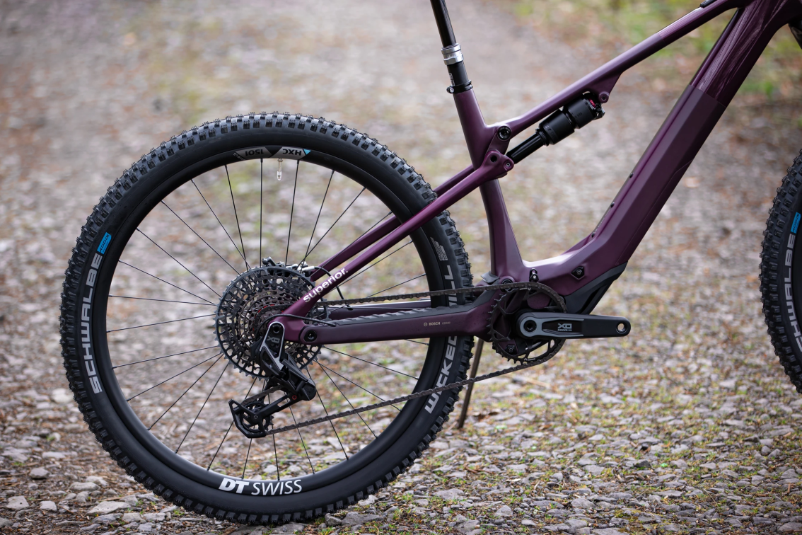 Электровелосипеды с двигателем Bosch, Yamaha, Shimano Superior iXF 9.8 2024 Matte Carbon Berry Артикул 801.2025.79004, 801.2025.79002