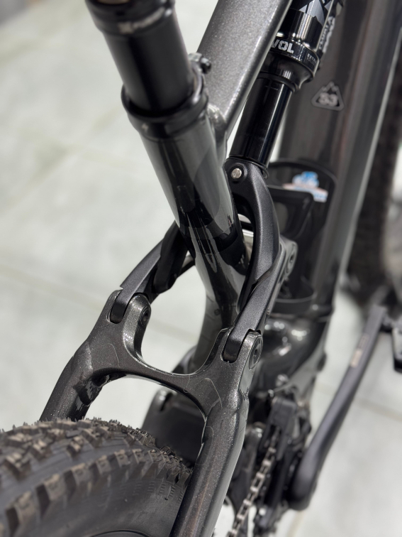 TURBO LEVO - лучшее из возможного! Specialized Turbo Levo SL Comp Alloy 2024 Gloss Charcoal / Silver Dust / Black Артикул 96824-5006, 96824-5003, 96824-5004, 96824-5002, 96824-5001, 96824-5005