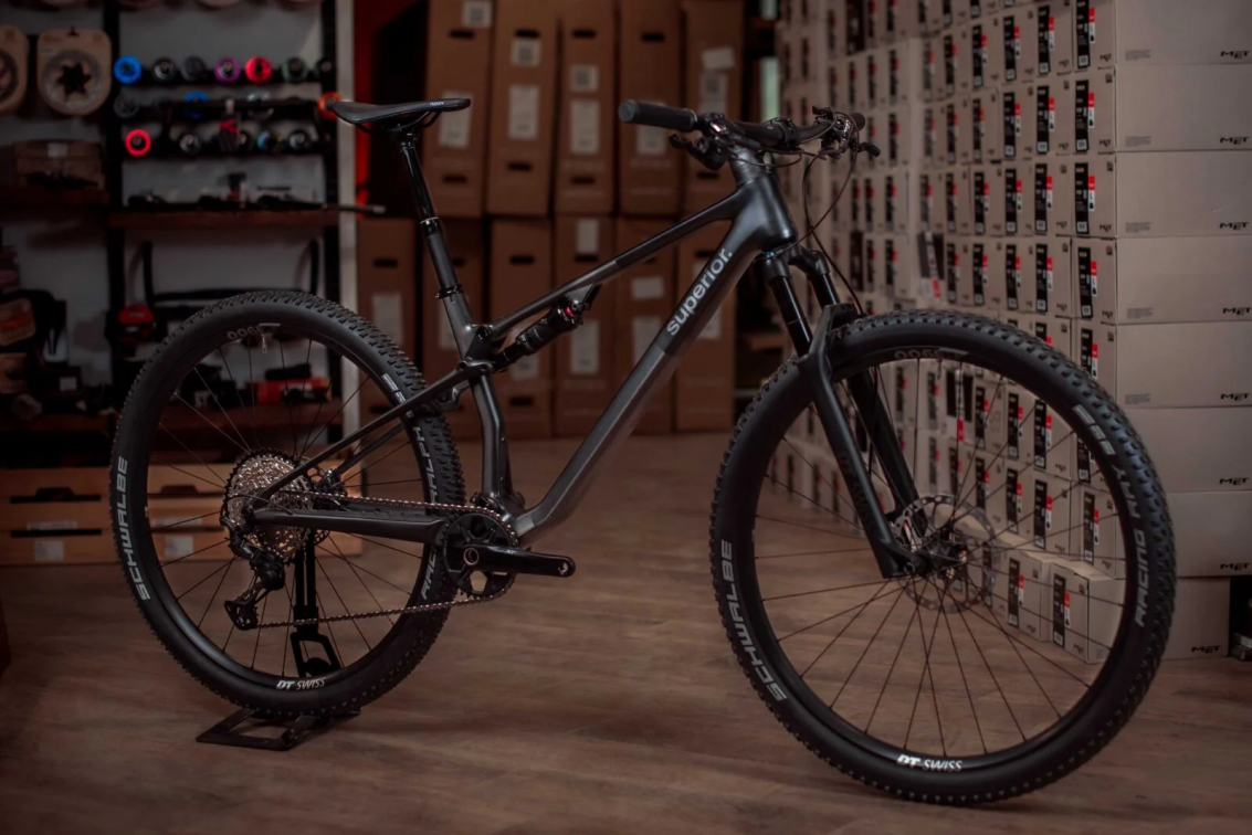 Купить Superior XF 9.7 RC 2025 Matte Carbon Артикул 801.2024.29157, 801.2024.29158, 801.2024.29155, 801.2024.29156