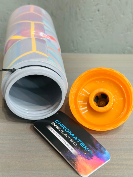 Фляги и держатели Фляга Specialized Purist Insulated Chromatek MoFlo 23oz 680мл See Through Cubes Артикул 