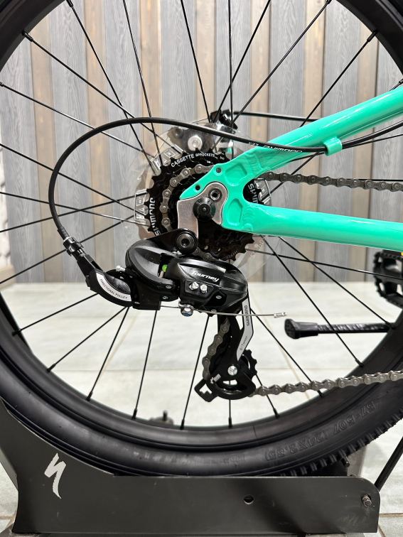 24 дюйма (7-11 лет) Silverback Spyke 24 D 1 Girl 2026 Gloss Mystic Teal/Gloss Black Артикул 4816026312845