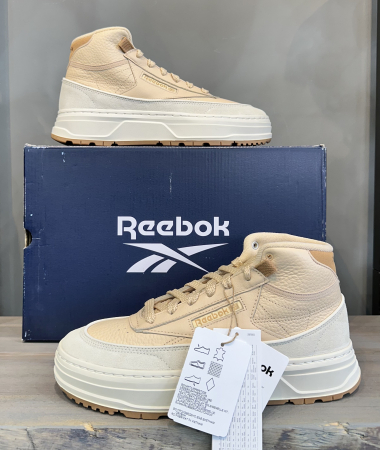 Кроссовки Кроссовки женские Reebok Club C Geo Mid weathered beige f22-r/true beige/alabaster Артикул GZ21599.5, GZ21598.5, GZ21599, GZ21598, GZ215910