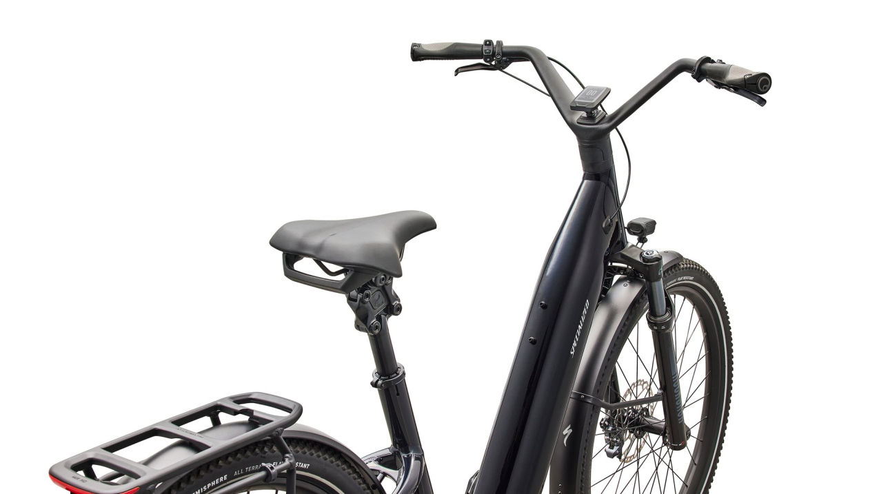 TURBO COMO - современный уровень комфорта Specialized Turbo Como 5.0 IGH 2026 Gloss Metallic Dark Navy Артикул 90426-2404, 90426-2403, 90426-2402