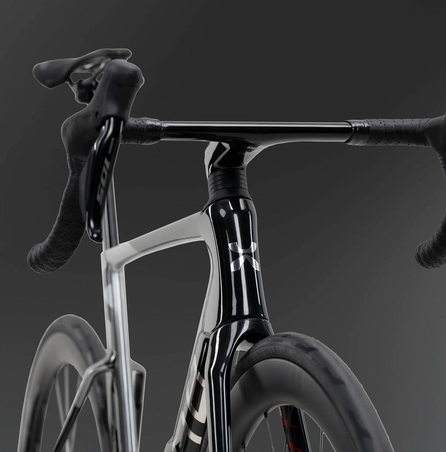 X-Lab AD8 Shimano Ultegra Di2 2027 Starlight Blue/White