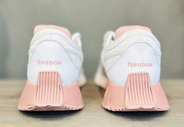 Кроссовки Кроссовки женские Reebok Zig Dynamica 3 ftwr white/smokey rose/ftwr white Артикул GY14808.5, GY14807, GY148010, GY14807.5, GY14809, GY14806, GY14809.5