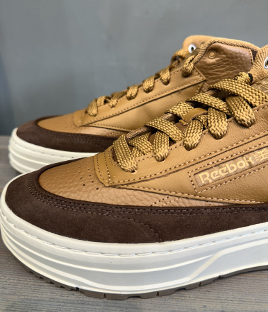 Кроссовки Кроссовки женские Reebok Club C Geo Mid wild brown/brush brown/true beige Артикул GZ22357, GZ22357.5, GZ22359.5, GZ223510.5, GZ22356.5, GZ223510