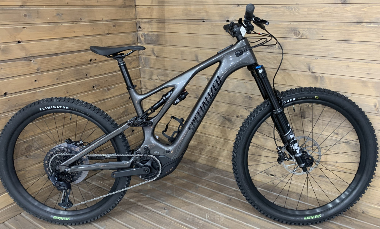 TURBO LEVO - лучшее из возможного! Specialized Turbo Levo Comp Carbon 29/27 2023 Smoke / Black Артикул 95223-530501, 95223-530401