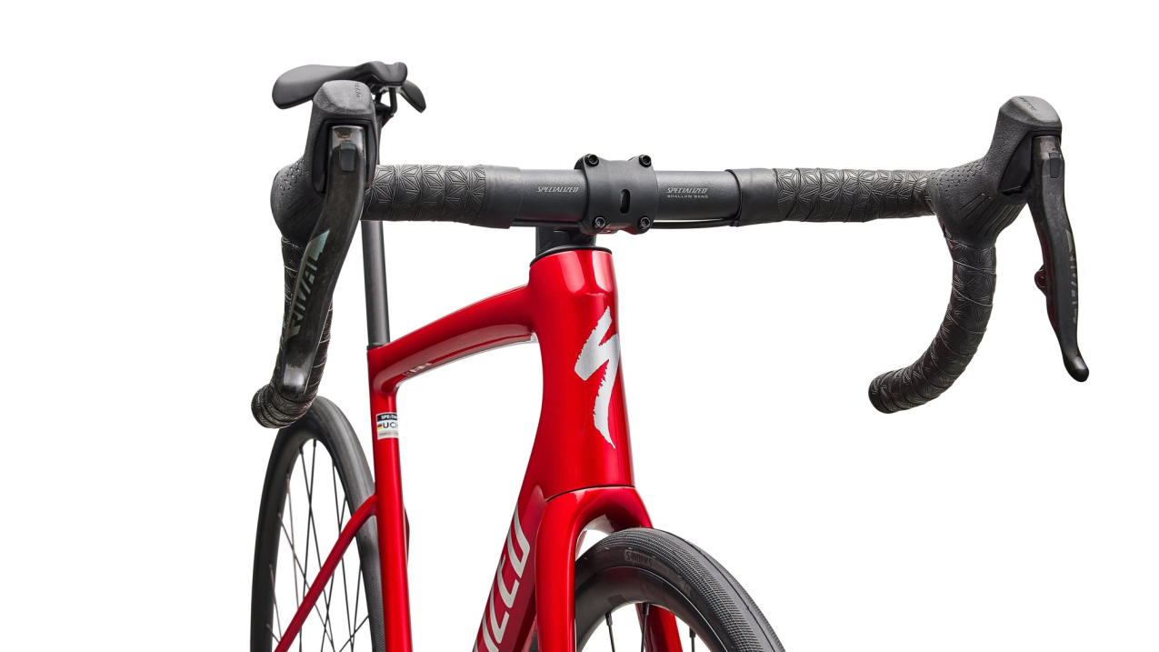 Шоссейные велосипеды Specialized Tarmac SL8 Comp - Sram Rival AXS  2026 Gloss Red Tint Over Silver Dust / Silver Dust Артикул 94926-5858, 94926-5849, 94926-5861, 94926-5852, 94926-5854, 94926-5856, 94926-5844