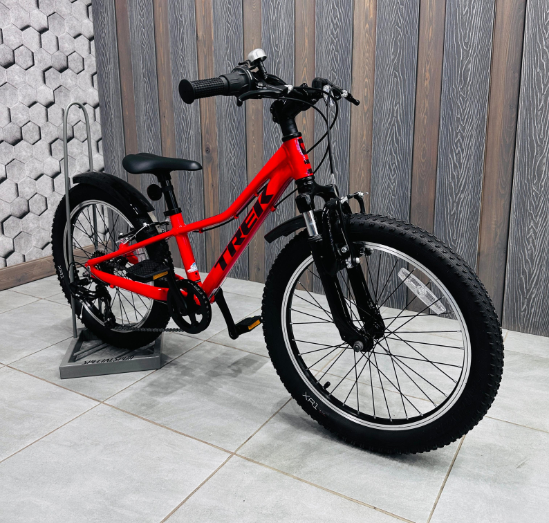 20 дюймов (5-8 лет) Trek Precaliber 20 7-speed Viper Red / Radioactive Red 5271612 Артикул 5271612