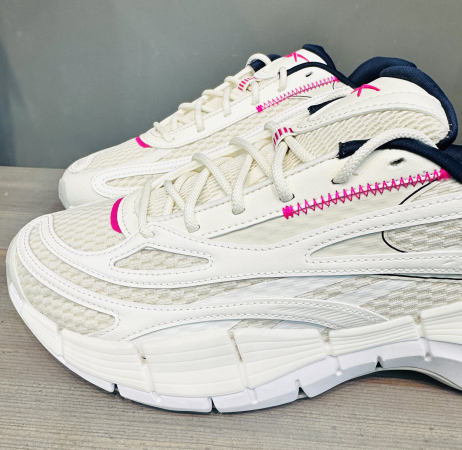 Кроссовки Кроссовки женские Reebok Zig Kinetica 2.5 alabaster/chalk/chalk Артикул GX93537, GX935310, GX93537.5, GX935311.5, GX93539.5, GX93535.5, GX93538.5, GX935310.5, GX93538, GX93539, GX93536