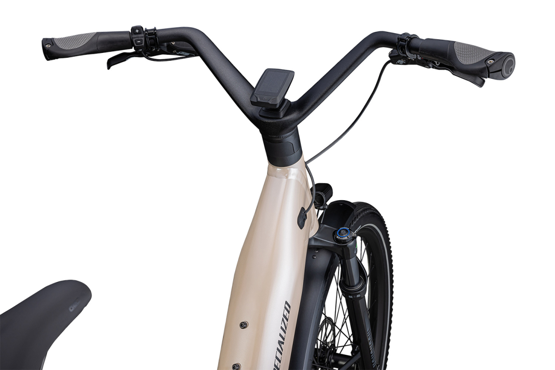 TURBO COMO - современный уровень комфорта Specialized Turbo Como 5.0 IGH 2023 Sand / BlackReflective Артикул 90422-2704, 90422-2702, 90422-2703