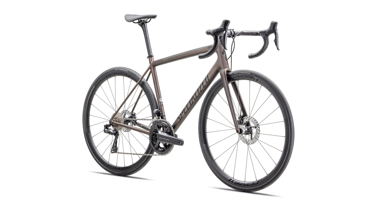Шоссейные велосипеды Specialized Aethos Pro - Shimano Ultegra Di2 2025 Satin Carbon / Red Pearl / Black Артикул 97225-1149, 97225-1156, 97225-1154, 97225-1158, 97225-1152, 97225-1161