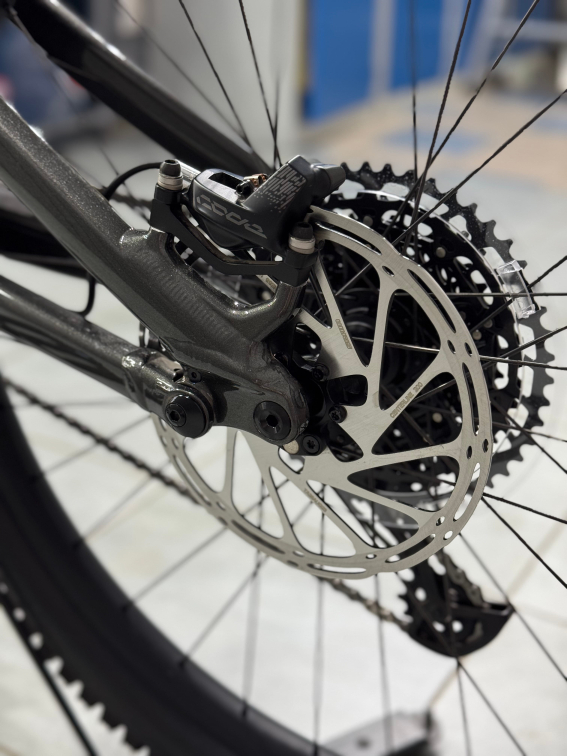 TURBO LEVO - лучшее из возможного! Specialized Turbo Levo SL Comp Alloy 2024 Gloss Charcoal / Silver Dust / Black Артикул 96824-5006, 96824-5003, 96824-5004, 96824-5002, 96824-5001, 96824-5005