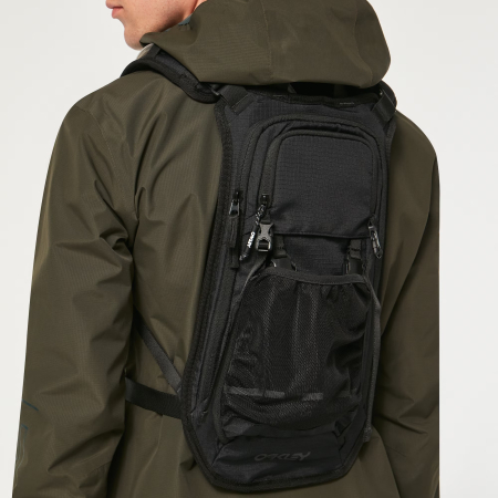 Рюкзаки Рюкзак Oakley Switchback Hydration Pack Blackout Артикул 
