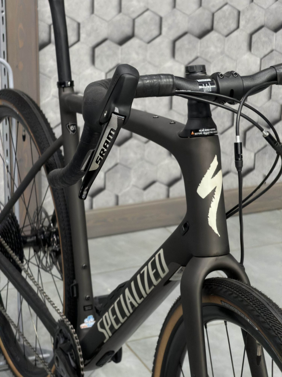 Гравийные велосипеды, комфорт плюс Specialized Diverge Comp Carbon 2022 Satin Gunmetal/White/Chrome/Clean Артикул 95422-5049, 95422-5054, 95422-5052, 95422-5058, 95422-5056, 95422-5061