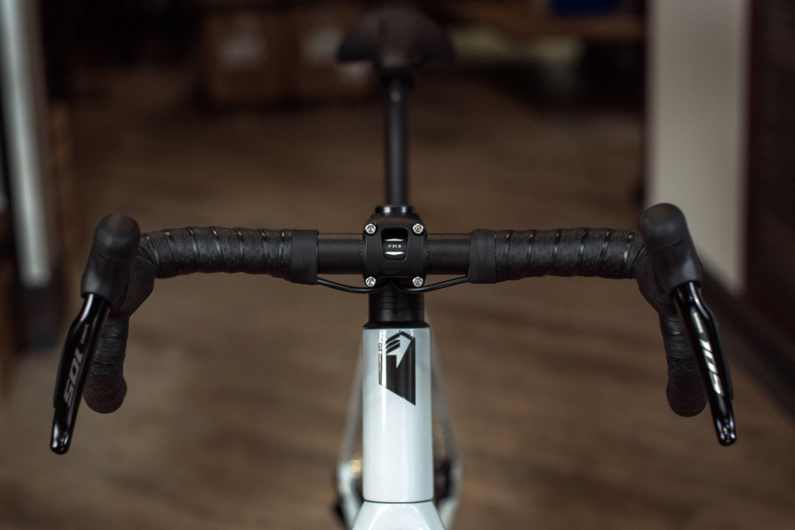 Туристические велосипеды Superior X-Road Team Elite Di2 700C 2024 Gloss Grey Артикул 801.2023.28037, 801.2023.28036