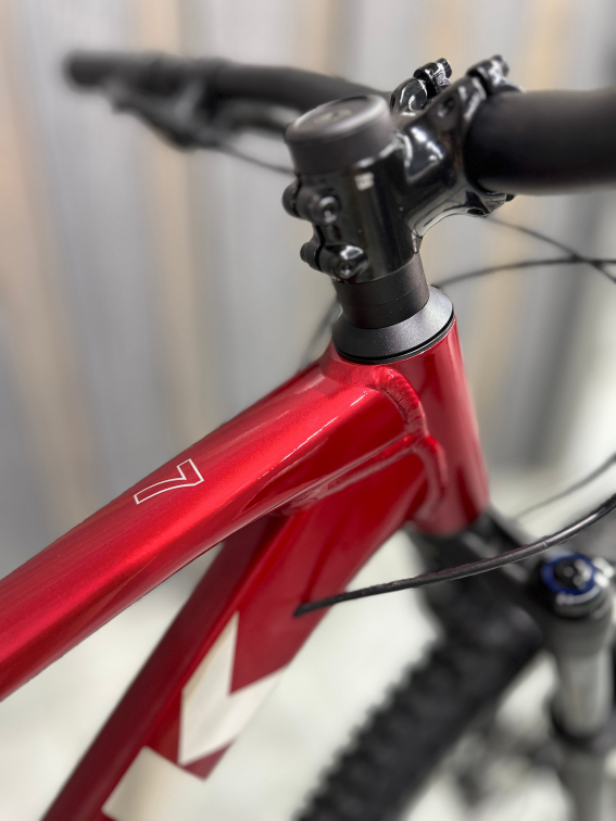 Купить Trek Marlin 7 Gen 3 29 Fury Red/Lithium Grey Fade Артикул 5337152, 5337151, 5337150, 5337153