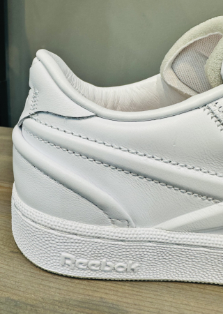 Кроссовки Кроссовки Reebok Victoria Beckham Club C ftwr white/ftwr white/black Артикул GY15727, GY15726, GY15728, GY15726.5, GY15725, GY15727.5, GY15729.5, GY15728.5, GY15725.5
