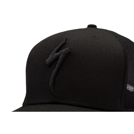 Шапки, кеппи, бейсболки Кепка Specialized New Era S-Logo Trucker Hat Black Артикул 