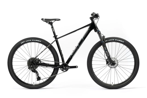 Superior XC 879 2025 Gloss Gold Black/Chrome