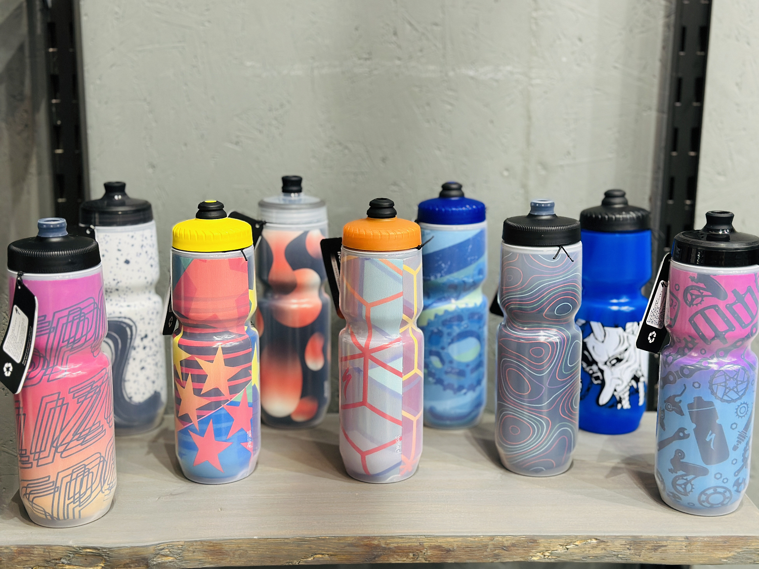Фляга Specialized Purist Insulated Chromatek MoFlo 23oz 680мл Stars Collage