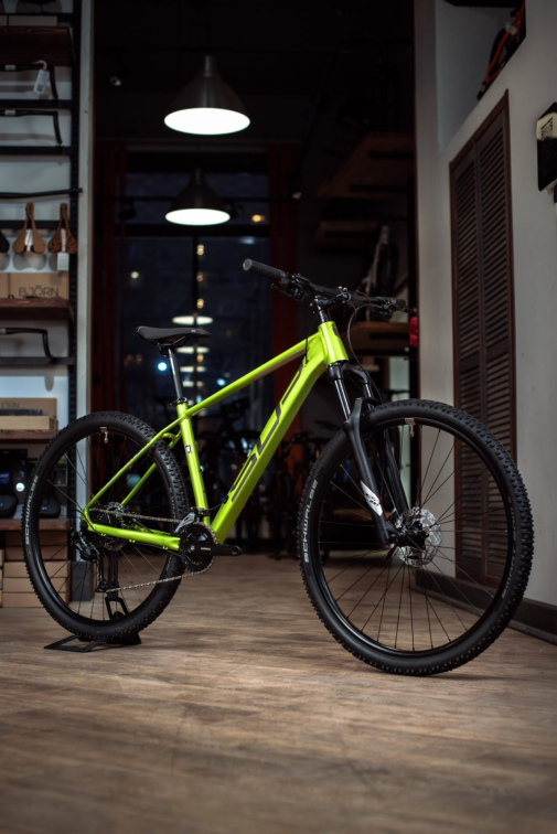 Купить Superior XC 859 2023 Matte Lime Metallic Chrome Silver Артикул 801.2023.29088, 801.2023.29087, 801.2023.2908_
