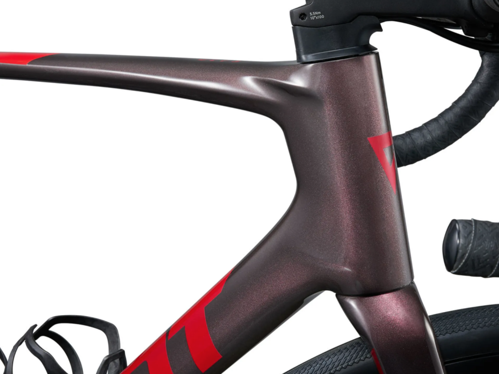 Шоссейные велосипеды Giant Defy Advanced 2 2024 Tiger Red Артикул 1031003143, 1031003246, 1031003147, 1031003146, 1031003244, 1031003243, 1031003148, 1031003247, 1031003145, 1031003144, 1031003245, 1031003248