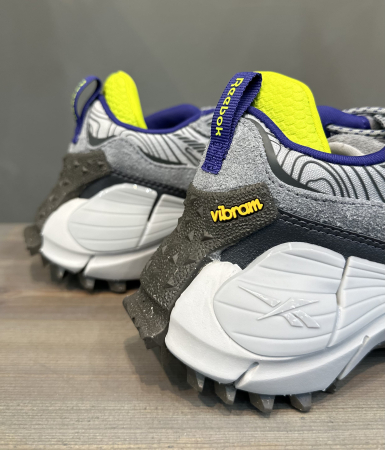 Кроссовки Кроссовки Reebok Zig Kinetica 2.5 Edge pure grey 3/pure grey 5/pure grey 7 Артикул GX68327, GX683210.5, GX68329.5, GX68325.5, GX68329, GX68326.5, GX68324.5, GX683211, GX68326, GX68325, GX68328.5, GX683213, GX683210, GX68328, GX68327.5