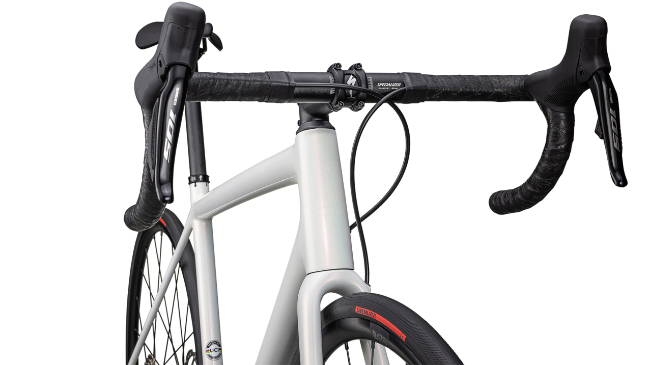 Шоссейные велосипеды Specialized Aethos Comp 2023 Gloss 100% Red Ghost Pearl Over Dune White/Dune White Артикул 97223-5458, 97223-5452, 97223-5461, 97223-5456, 97223-5454, 97223-5449