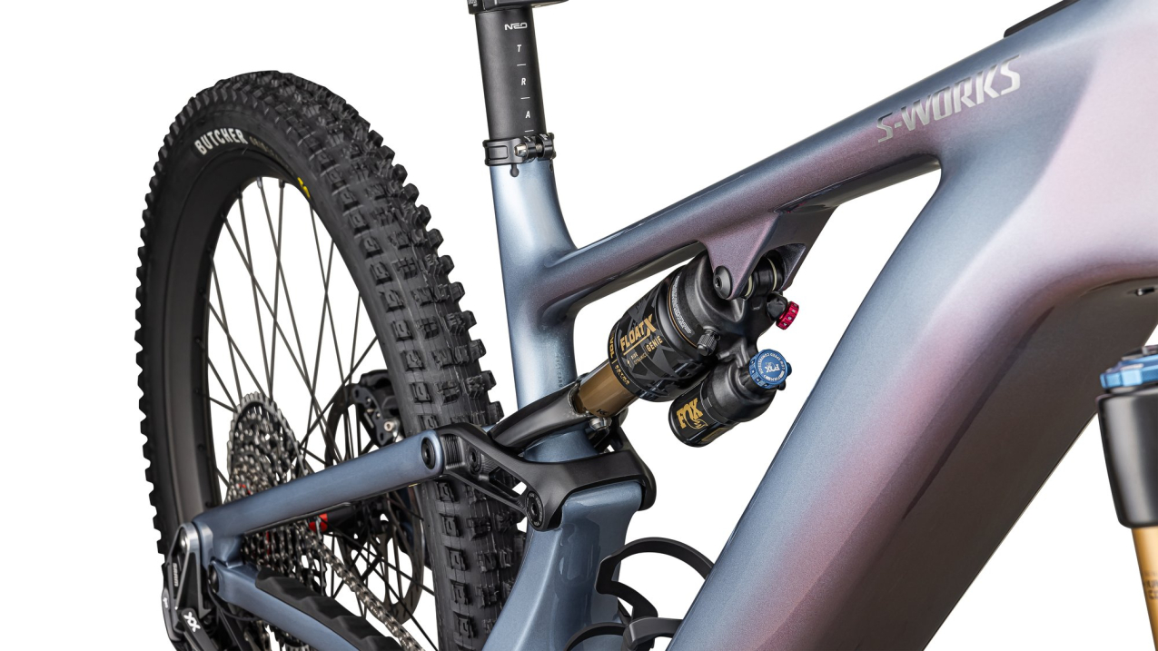 TURBO LEVO - лучшее из возможного! Specialized S-Works Turbo Levo 4 2026 Gloss Glacial Metallic / Red Pearl / Black Pearl Артикул 95226-1206, 95226-1203, 95226-1202, 95226-1204, 95226-1205