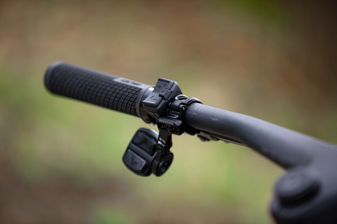 Электровелосипеды с двигателем Bosch, Yamaha, Shimano Superior iXF 9.8 2024 Matte Carbon Berry Артикул 801.2025.79004, 801.2025.79002