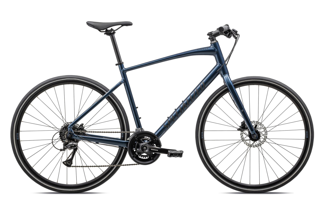 Городские велосипеды Specialized Sirrus 2.0 2023 Gloss Mystic Blue Metallic / Satin Black Reflective Артикул 90923-8404, 90923-8405, 90923-8400, 90923-8402, 90923-8403, 90923-8401