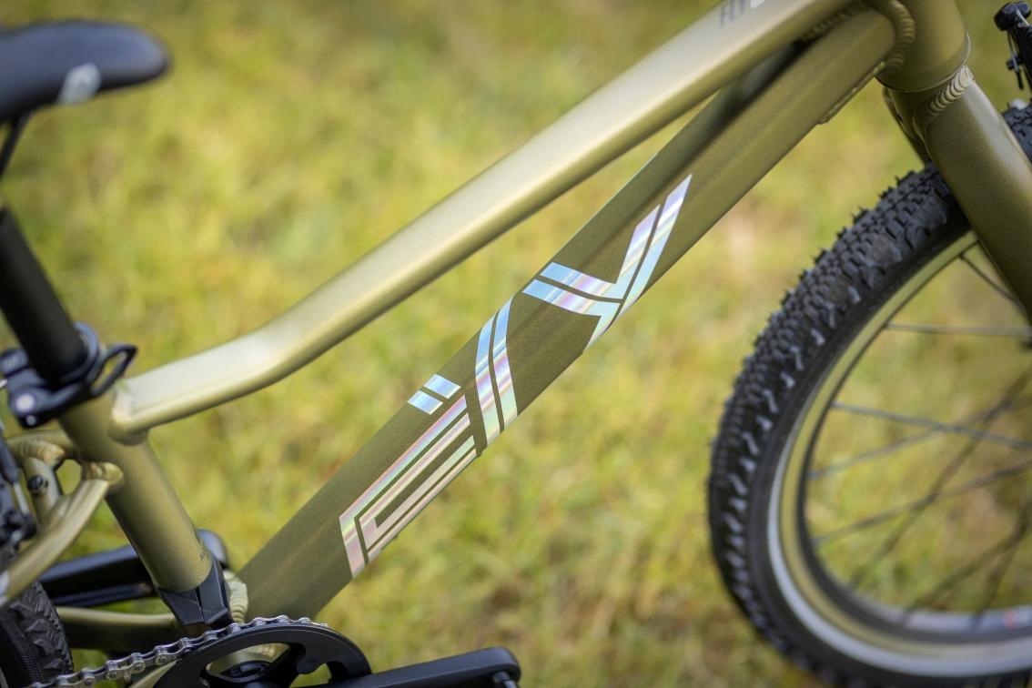 20 дюймов (5-8 лет) Superior Superior F.L.Y. 20 VB 2024 Matte Olive Metallic Артикул 801.2023.20004