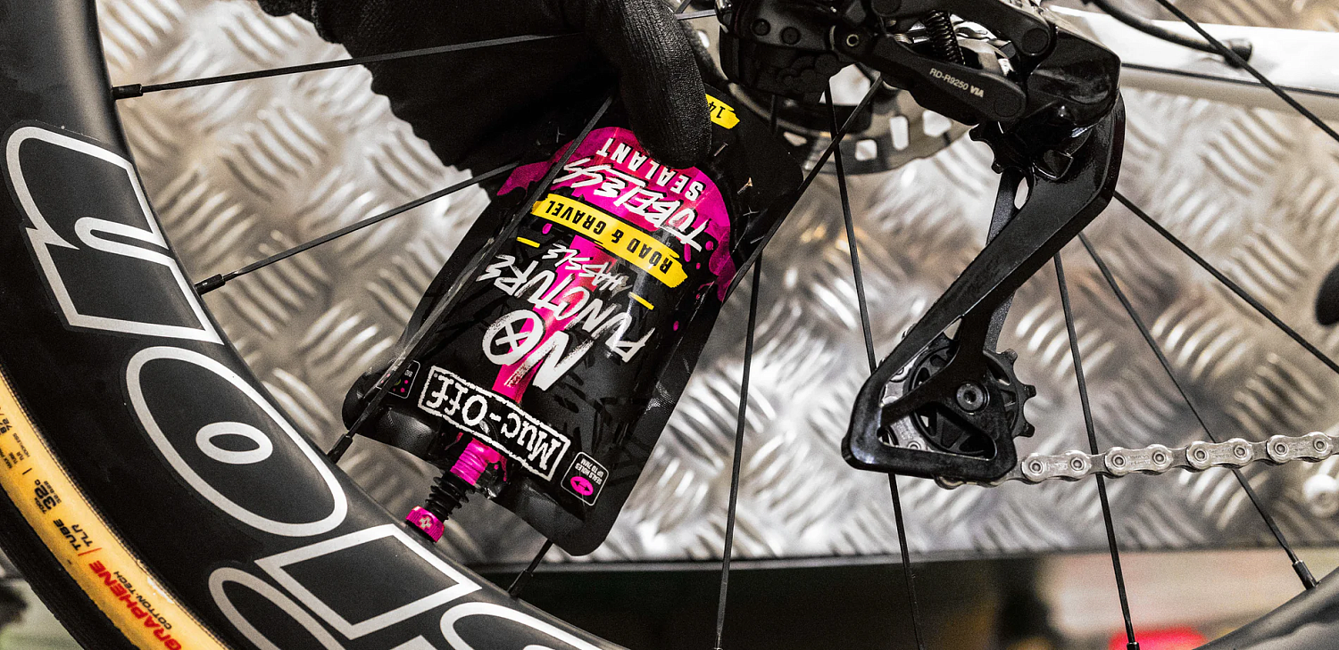 Герметик для бескамерных покрышек Грэвел Muc-Off Tubeless Sealant 500мл 21089
