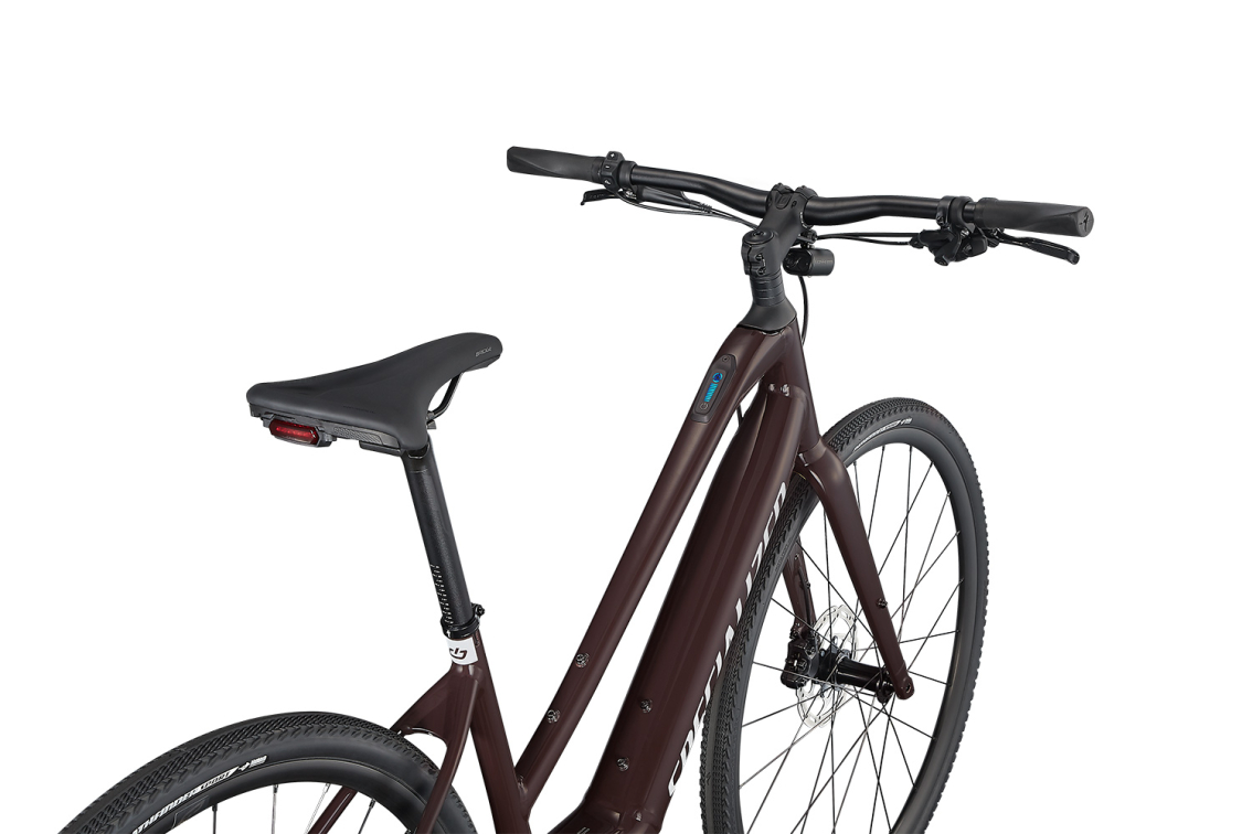 TURBO VADO - свой в городе! Specialized Turbo Vado SL 4.0 Step-Through 2022 Cast Umber / Silver Reflective Артикул 93921-5104, 93921-5105, 93921-5102, 93921-5103