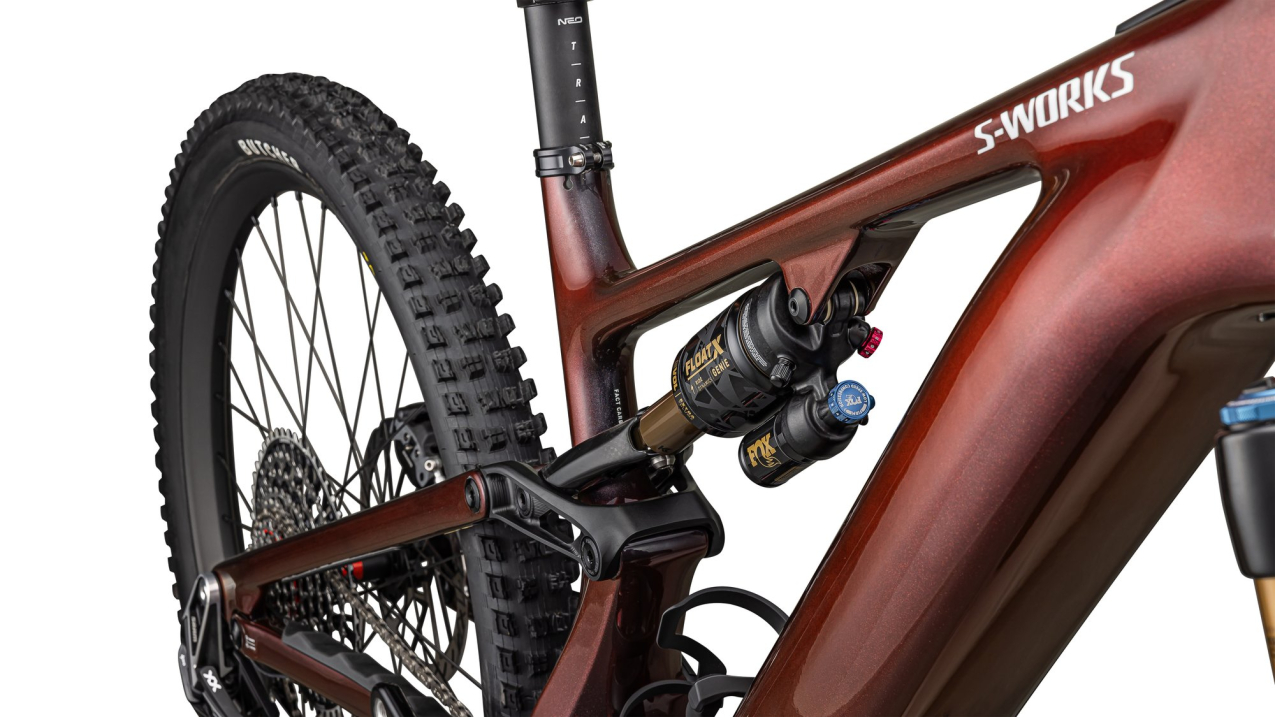 TURBO LEVO - лучшее из возможного! Specialized S-Works Turbo Levo 4 2026 Gloss Red Pearl / Black / Metallic White Silver Артикул 95226-1303, 95226-1306, 95226-1305, 95226-1301, 95226-1302, 95226-1304