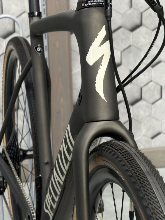 Гравийные велосипеды, комфорт плюс Specialized Diverge Comp Carbon 2022 Satin Gunmetal/White/Chrome/Clean Артикул 95422-5049, 95422-5054, 95422-5052, 95422-5058, 95422-5056, 95422-5061