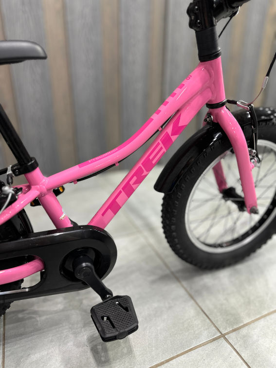 16-18 дюймов (4-7 лет) Trek Precaliber 16 Freewhel Pink Frosting Артикул 5271583