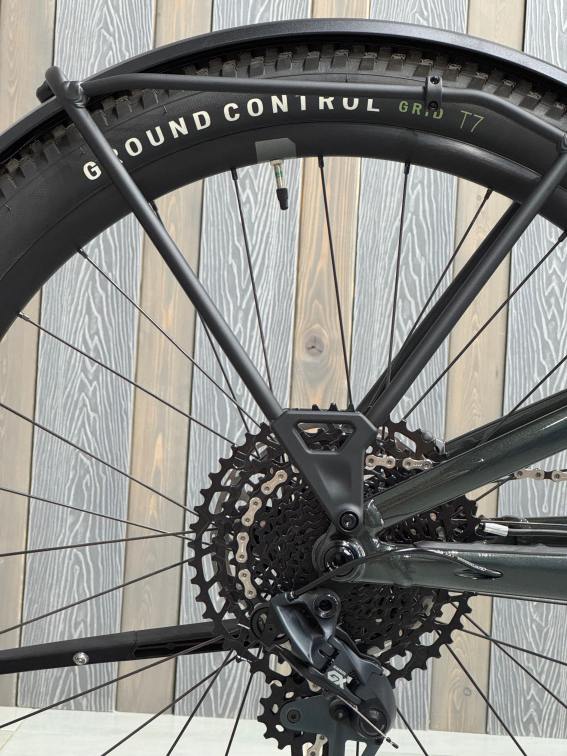 TURBO TERO - Способность колесить где угодно! Specialized Turbo Tero X 5.0 2023 Oak Green Metallic / OAK Green Артикул 91622-3302, 91622-3305, 91622-3304, 91622-3303