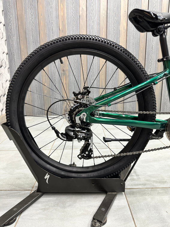 24 дюйма (7-11 лет) Silverback Spyke B 24 2026 Emerald Green Артикул 4816026312838